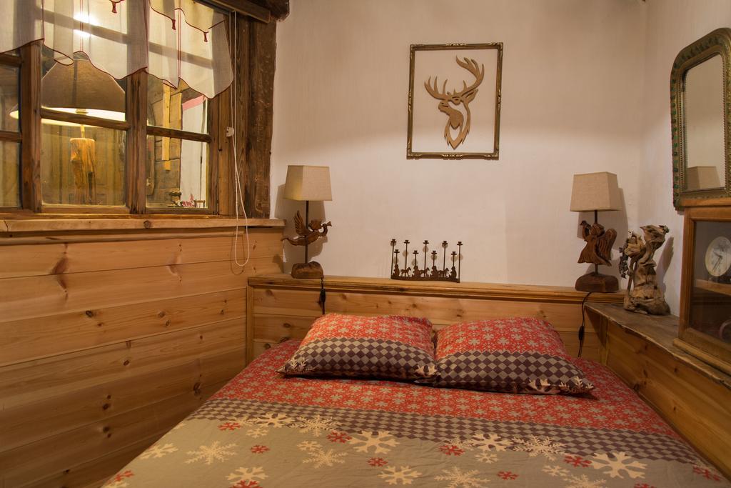 Chalet Bois D'Antan Bed and Breakfast Sainte-Foy-Tarentaise Habitación foto